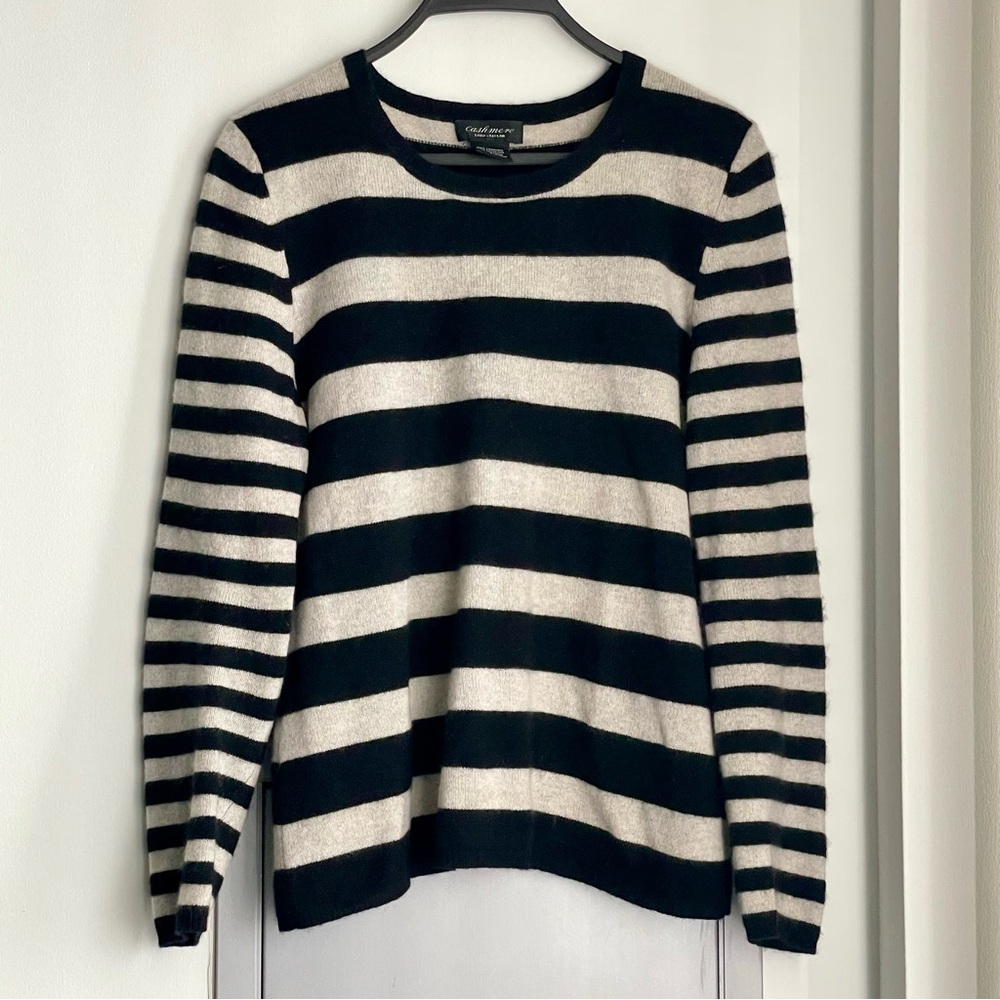 LORD & TAYLOR Black and Cream Striped Crew Neck 100% Cashmere Sweater